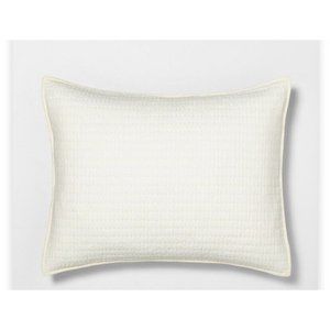 Solid Texture Matelassé Pillow Sham Hearth & Hand with Magnolia /Standard/(4C3)